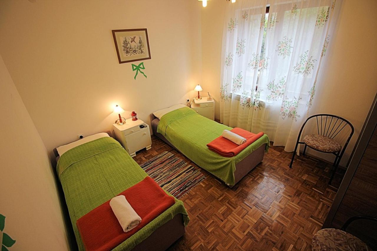 Guesthouse Marija Novi Vinodolski Exterior photo
